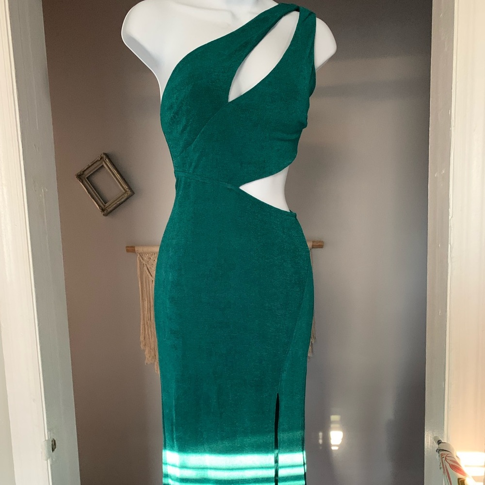 Slinky midi emerals dress